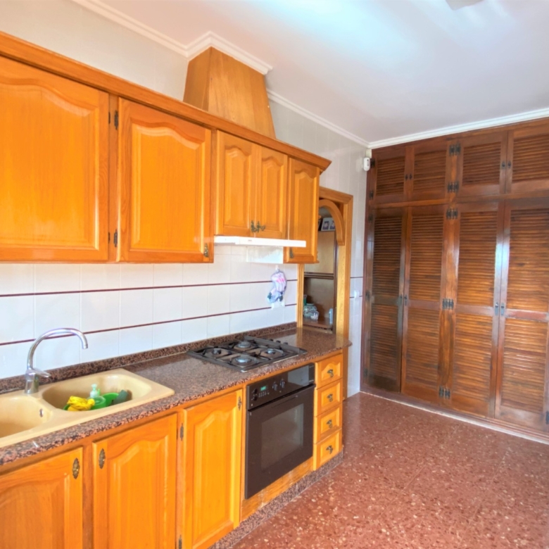 Country House in Sax (Ref: 18149)