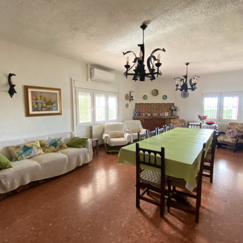 Country House in Sax (Ref: 18149)