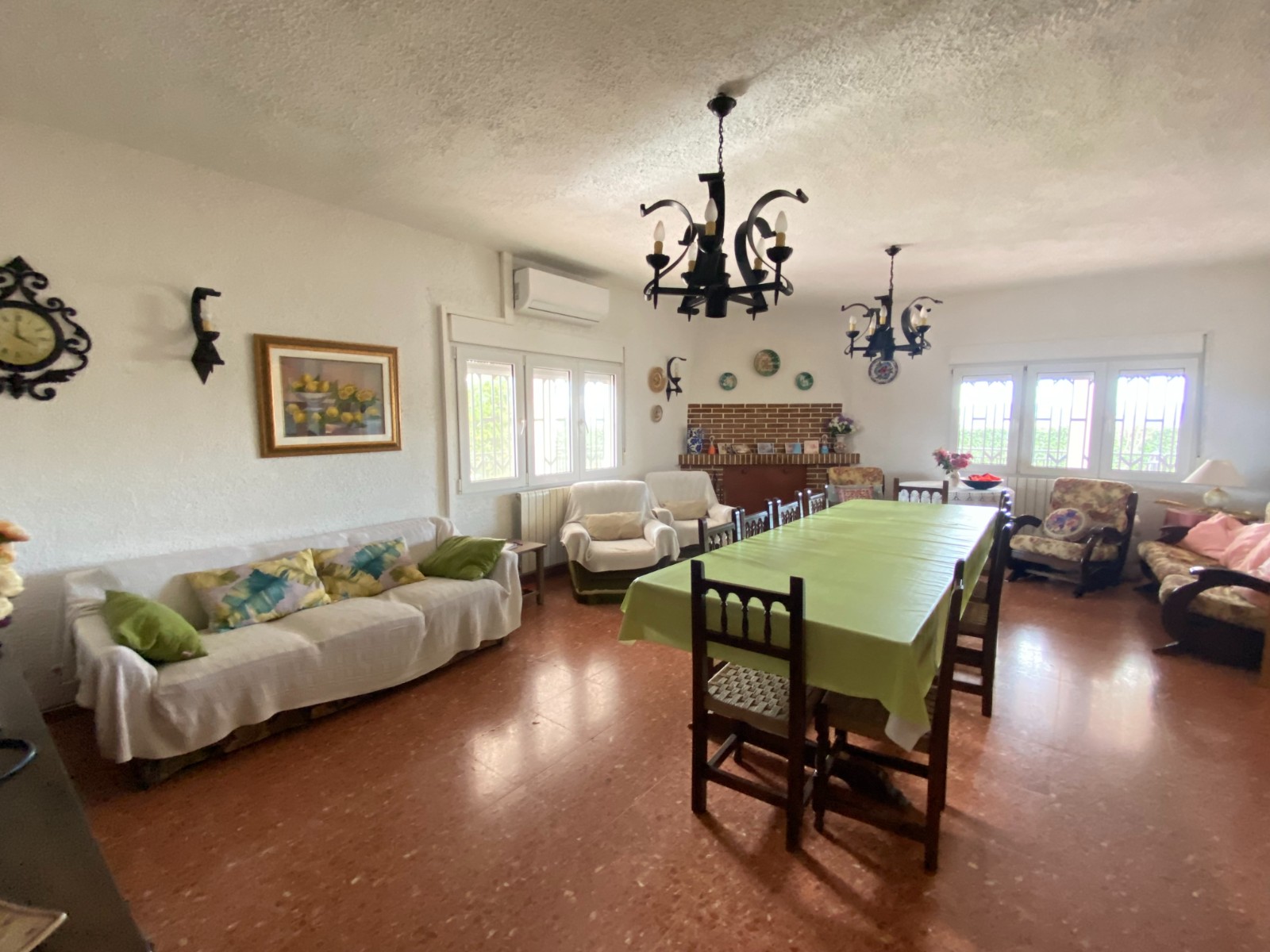 Country House in Sax (Ref: 18149)