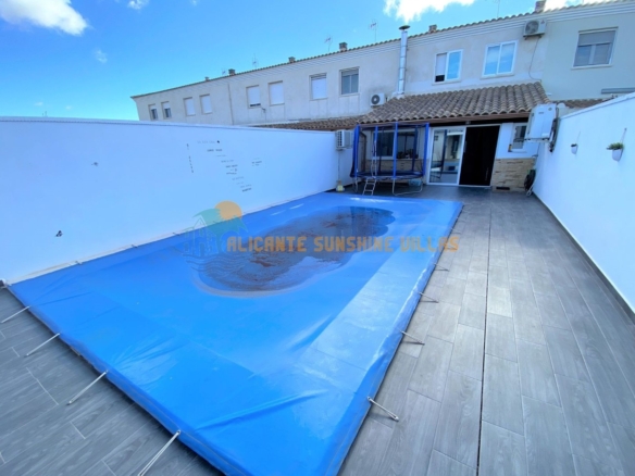 Townhouse in Salinas (Ref: 23091)