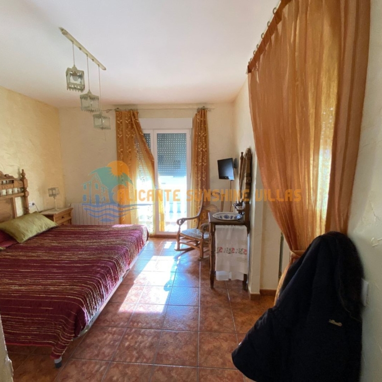 Townhouse in Salinas (Ref: 23091)