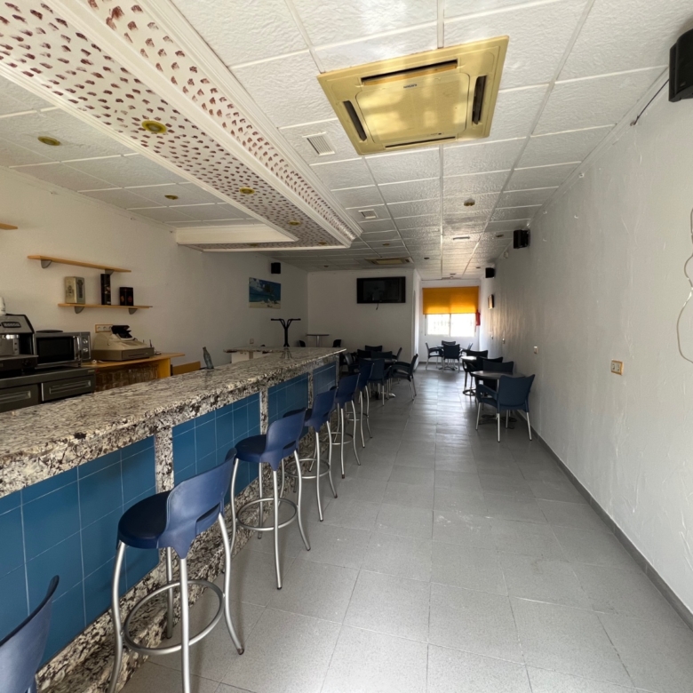 Commercial in Macisvenda (Ref: MC-EUG65)