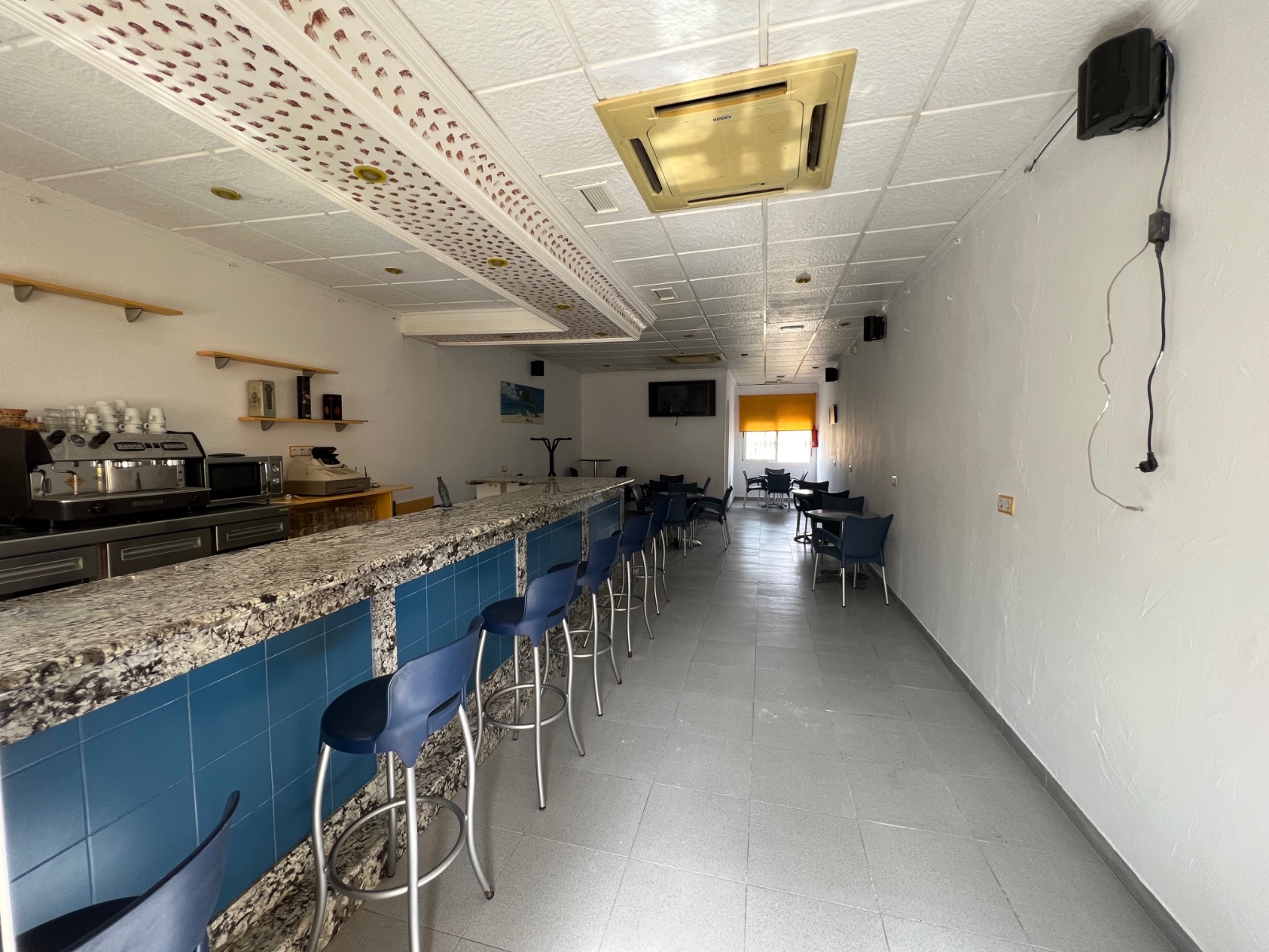 Commercial in Macisvenda (Ref: MC-EUG65)