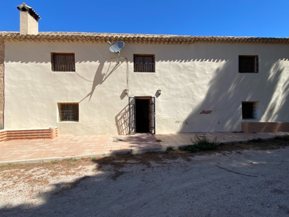 Country House in Salinas (Ref: 18161)
