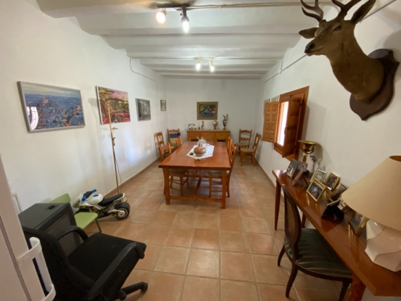 Country House in Salinas (Ref: 18161)