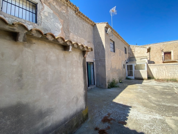 Country House in Salinas (Ref: 18161)