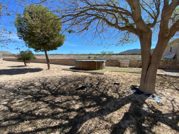 Country House in Salinas (Ref: 18161)