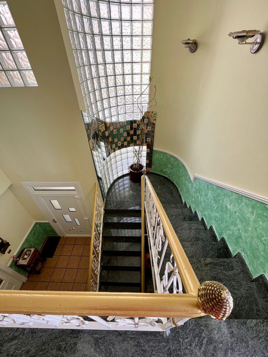 Townhouse in Sax (Ref: 23096)