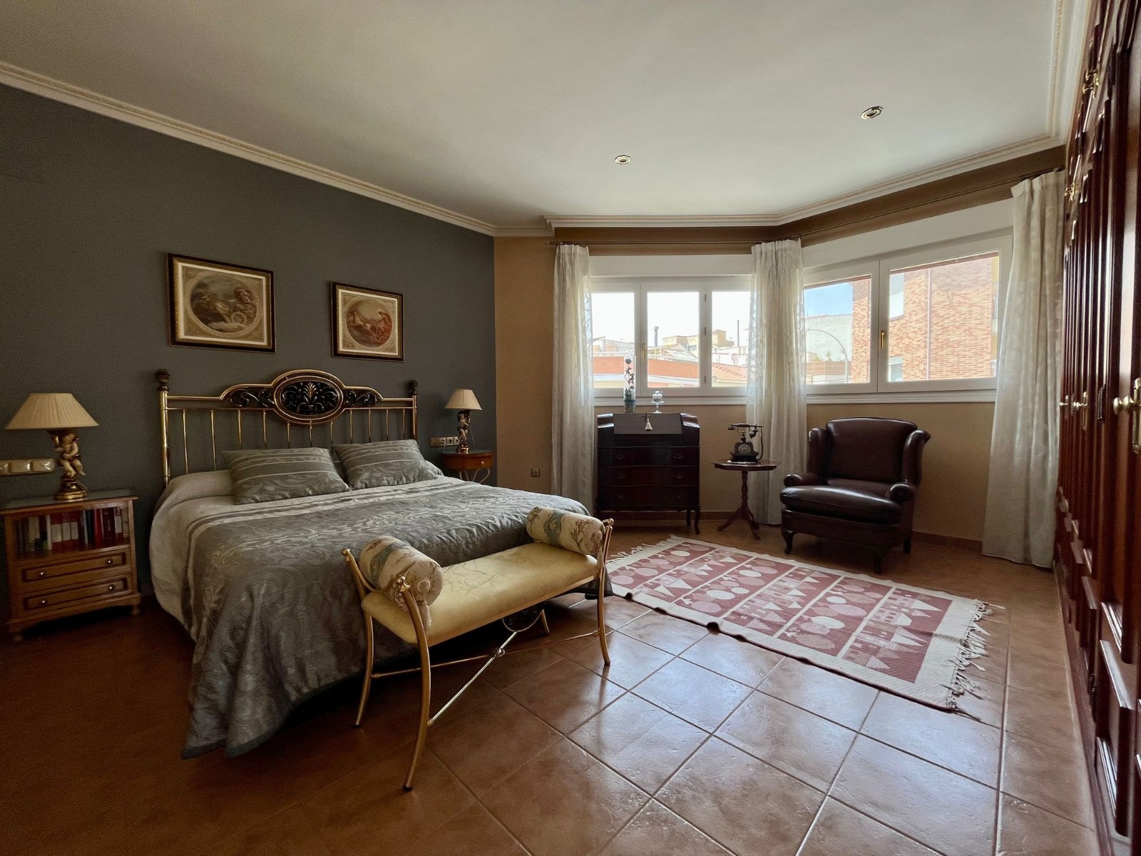 Townhouse in Sax (Ref: 23096)