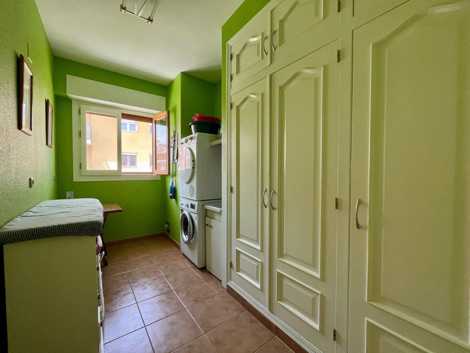 Townhouse in Sax (Ref: 23096)