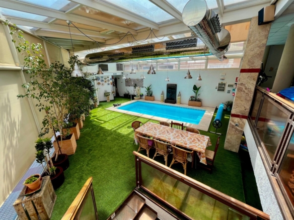 Townhouse in Sax (Ref: 23096)