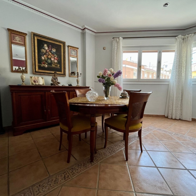 Townhouse in Sax (Ref: 23096)