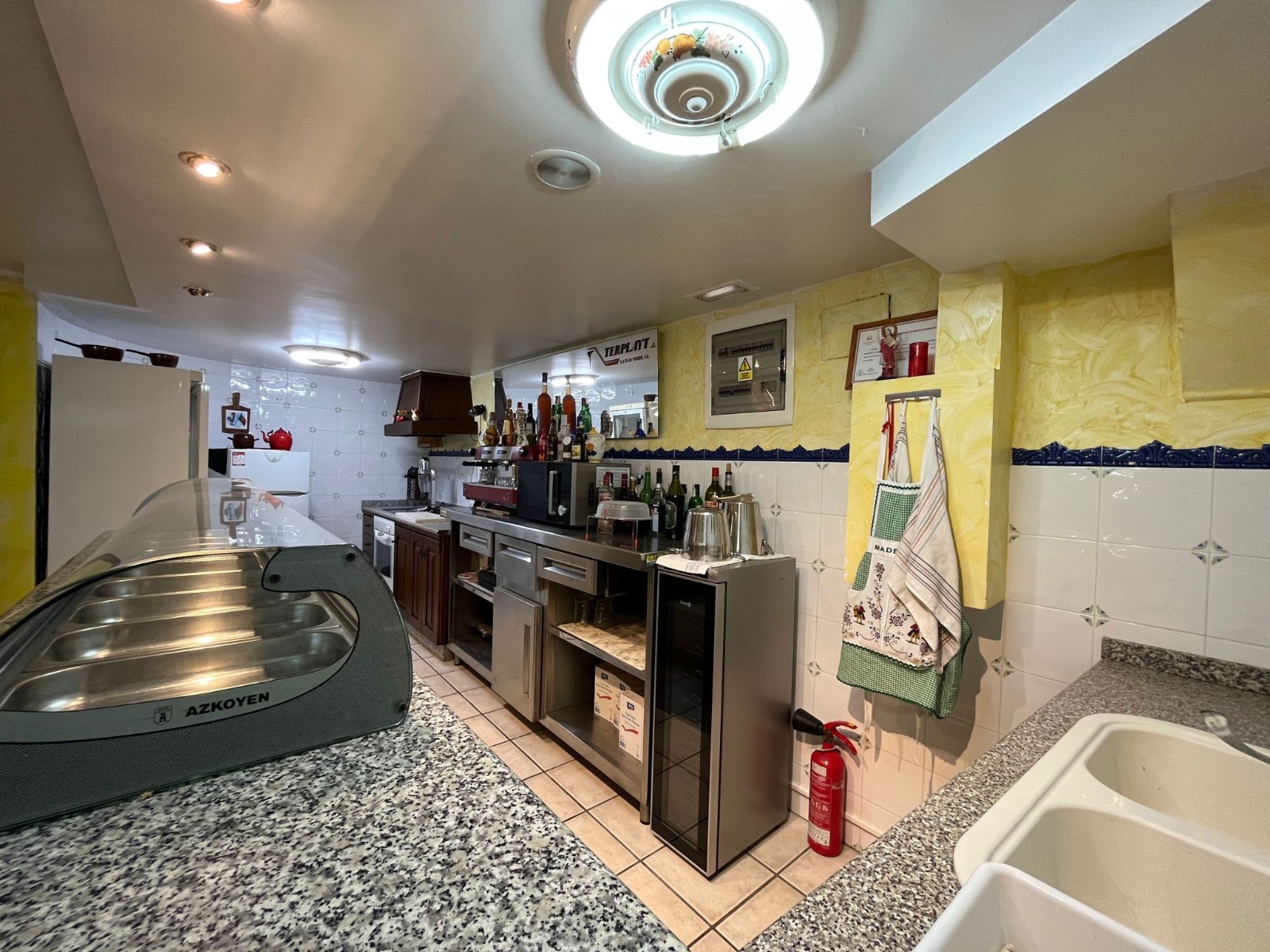 Townhouse in Sax (Ref: 23096)