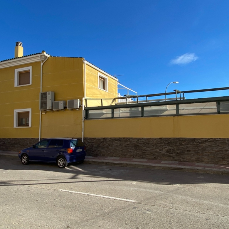 Townhouse in Sax (Ref: 23096)