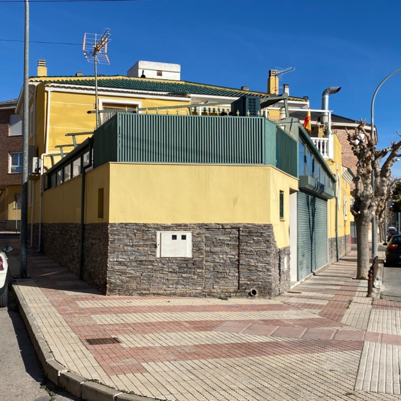 Townhouse in Sax (Ref: 23096)