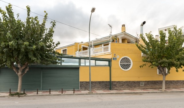 Townhouse in Sax (Ref: 23096)