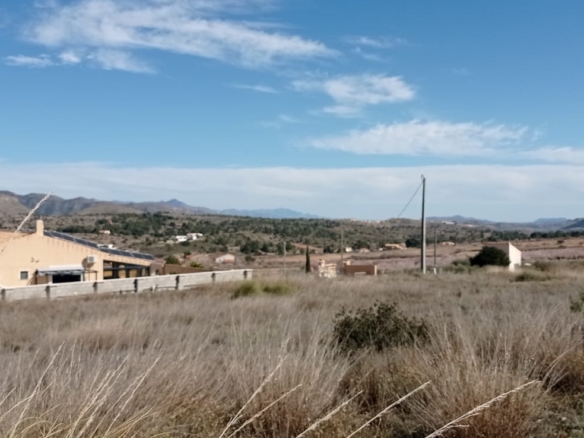 Plot in La Romana (Ref: ALG-PLC35)