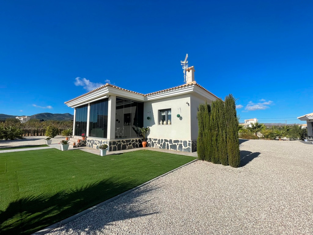 Villa in Pinoso (Ref: AM-PNLCY120)