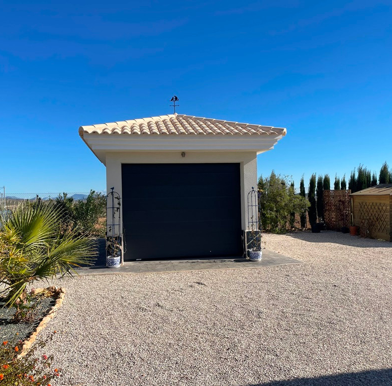 Villa in Pinoso (Ref: AM-PNLCY120)