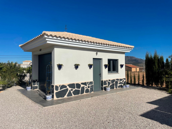 Villa in Pinoso (Ref: AM-PNLCY120)
