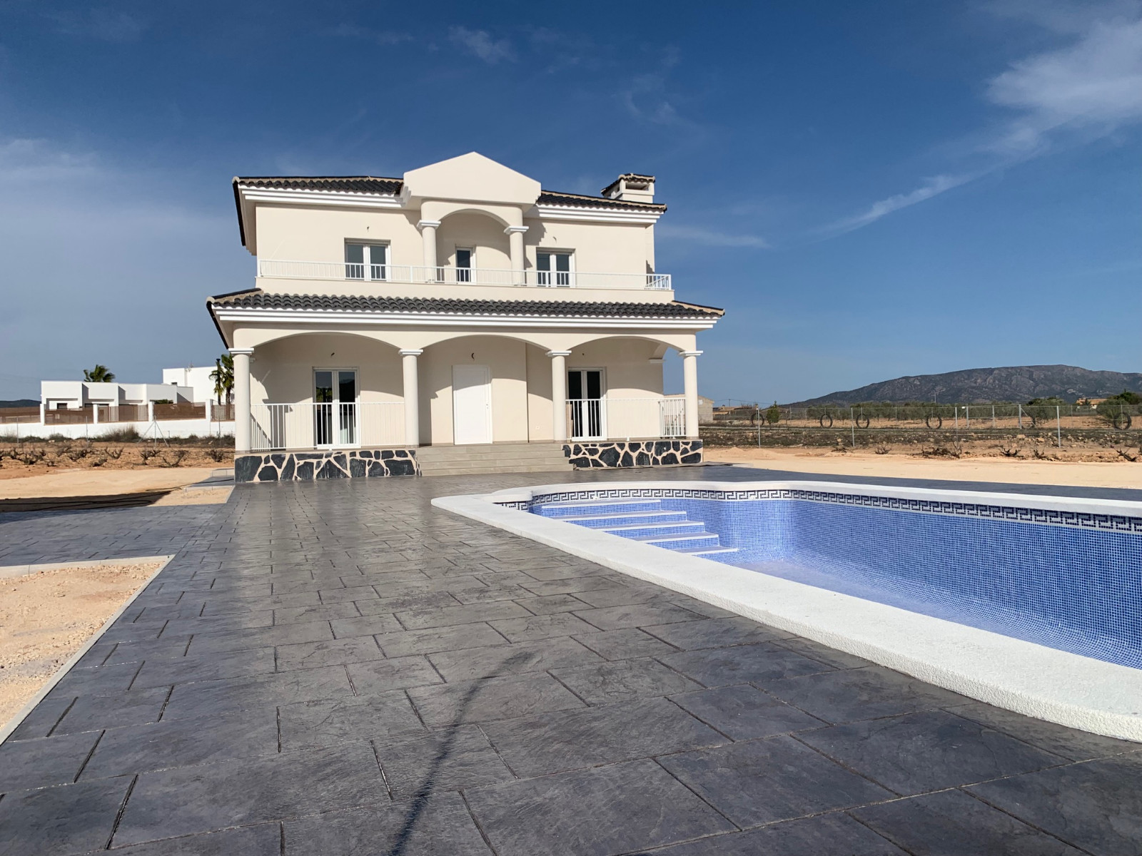 Villa in Pinoso (Ref: AM-PNLCY163)