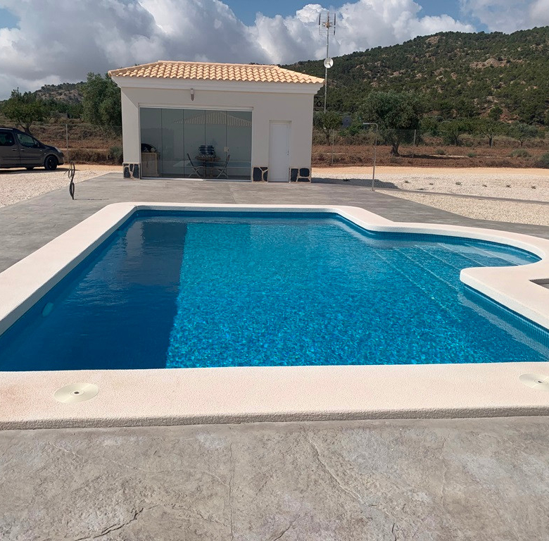 Villa in Pinoso (Ref: AM-PNLCY180)