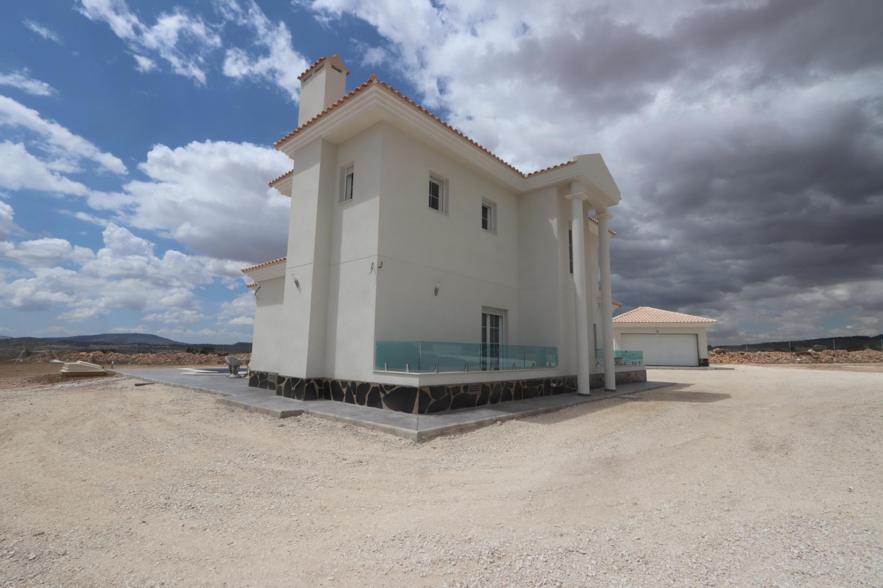 Villa in Pinoso (Ref: AM-PNLCY180)