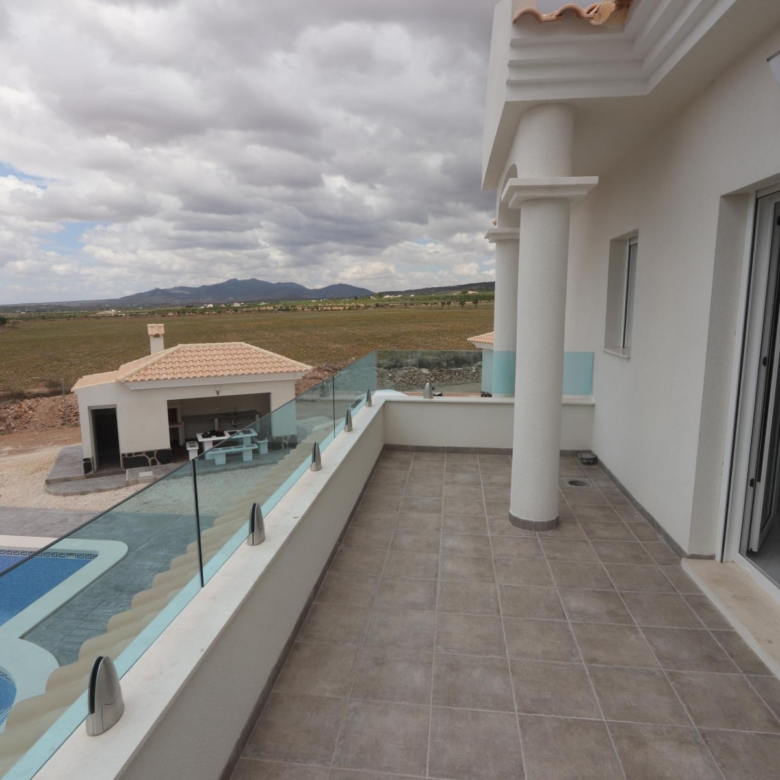 Villa in Pinoso (Ref: AM-PNLCY180)