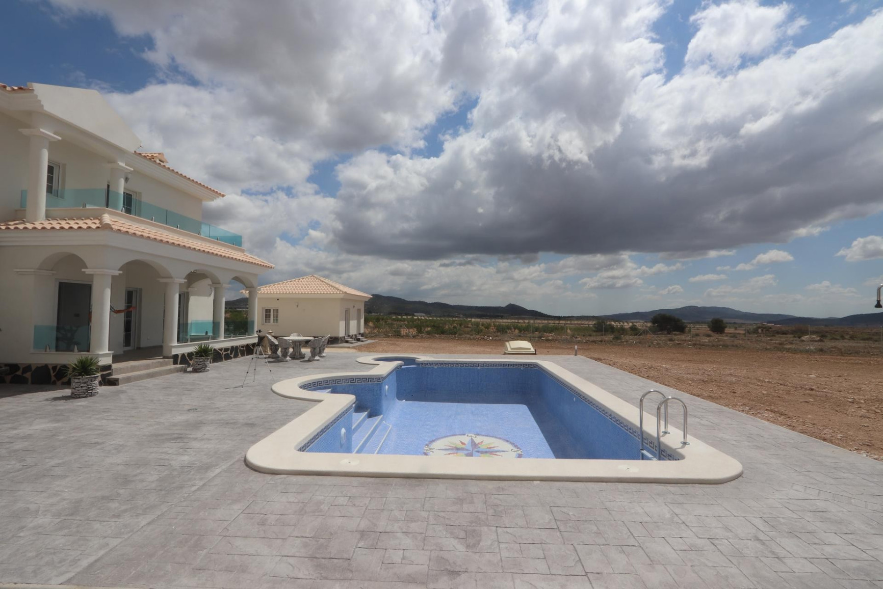 Villa in Pinoso (Ref: AM-PNLCY180)