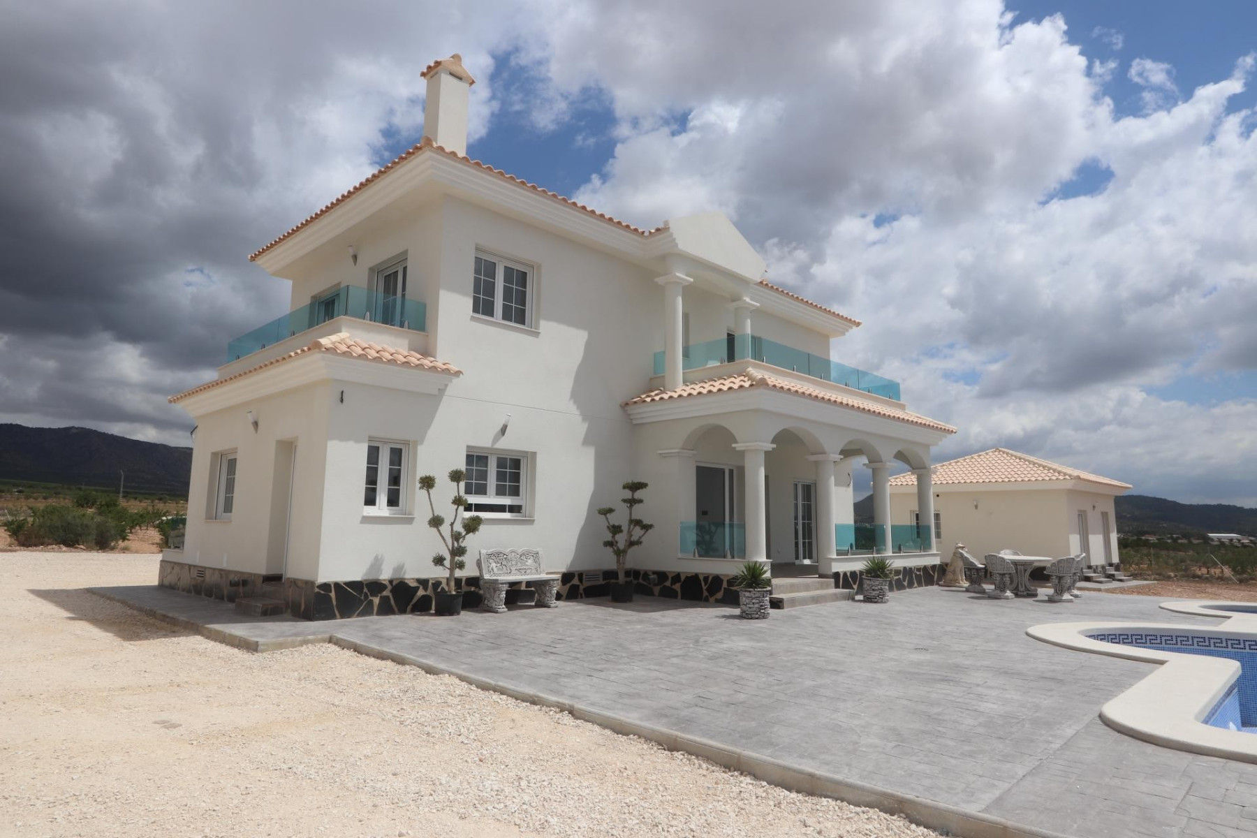 Villa in Pinoso (Ref: AM-PNLCY180)