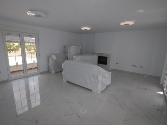Villa in Pinoso (Ref: AM-PNLCY180)