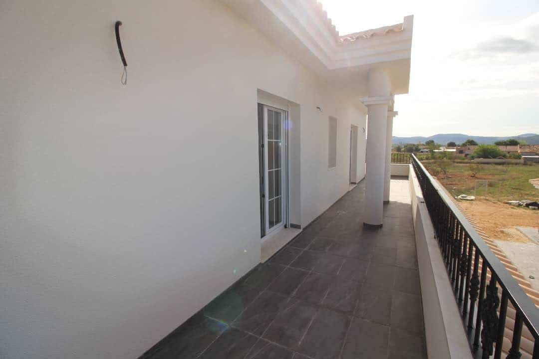 Villa in Pinoso (Ref: AM-PNLCY195)