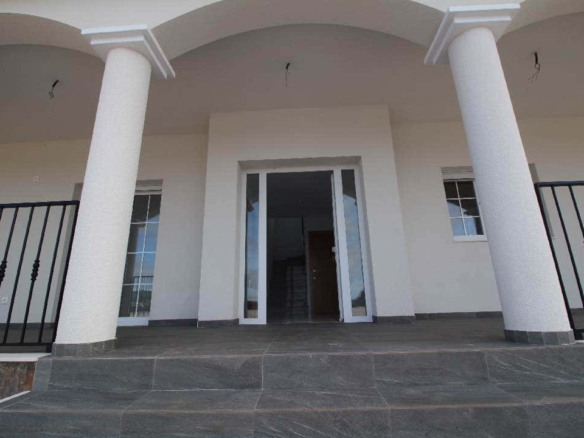 Villa in Pinoso (Ref: AM-PNLCY195)