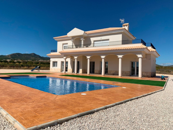 Villa in Pinoso (Ref: AM-PNLCY225)