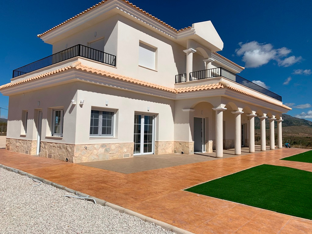Villa in Pinoso (Ref: AM-PNLCY225)