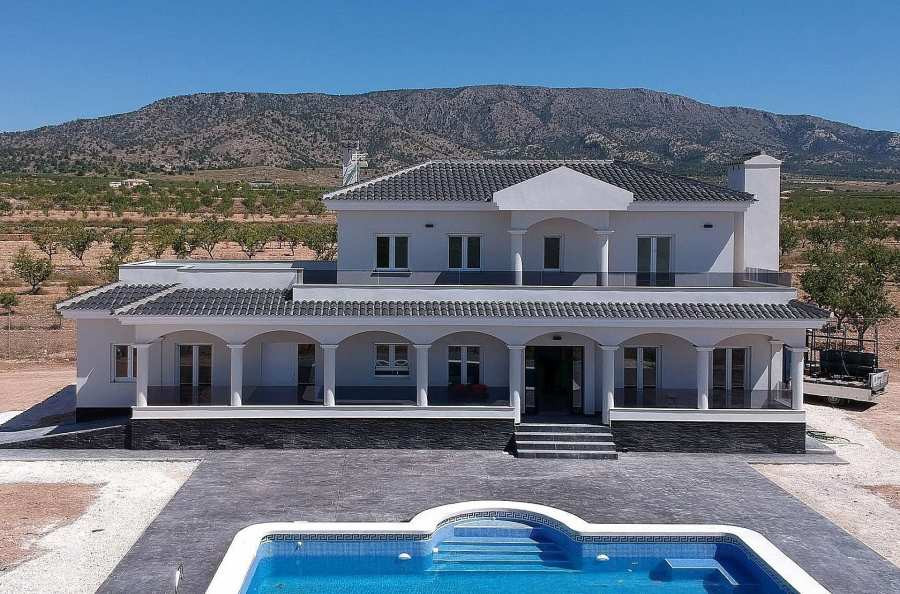 Villa in Pinoso (Ref: AM-PNLCY245)