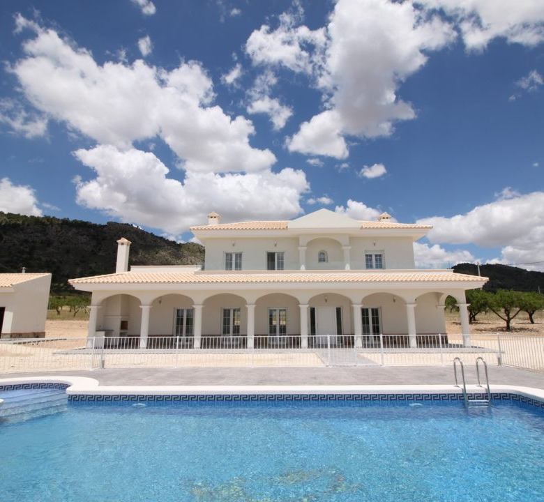 Villa in Pinoso (Ref: AM-PNLCY245)