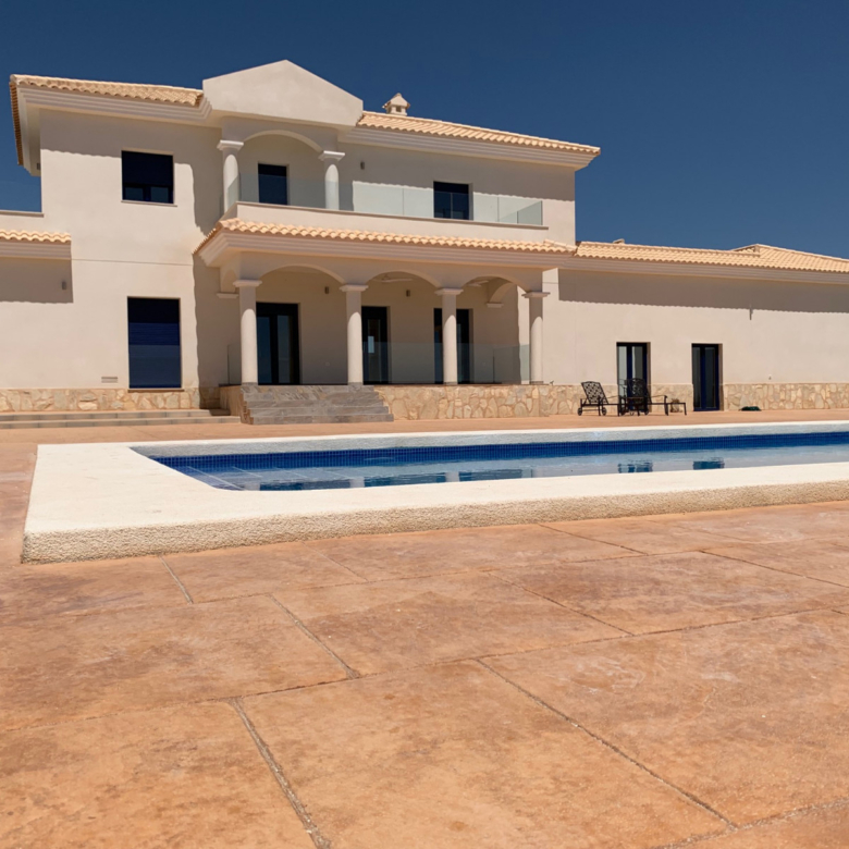 Villa in Pinoso (Ref: AM-PNLCY245)