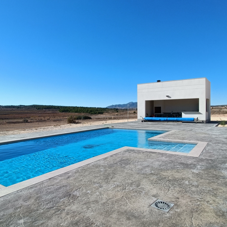 Villa in Pinoso (Ref: AM-PNLCYM180)