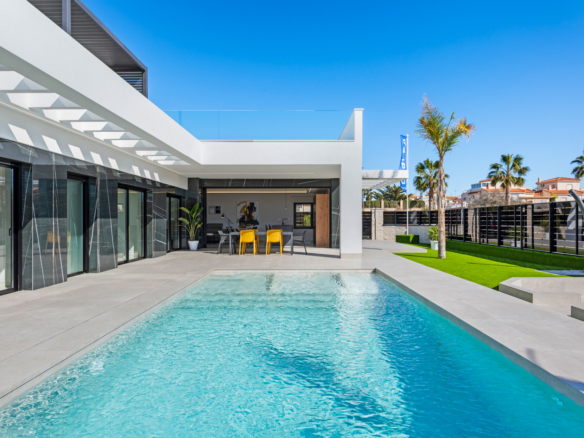 Villa in La Finca Golf (Ref: FINCAGOLF-SUN)