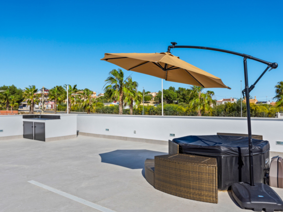 Villa in La Finca Golf (Ref: FINCAGOLF-SUN)