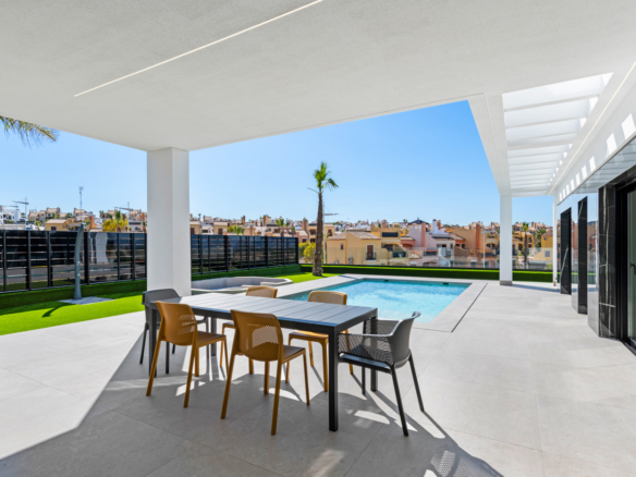 Villa in La Finca Golf (Ref: FINCAGOLF-SUN)