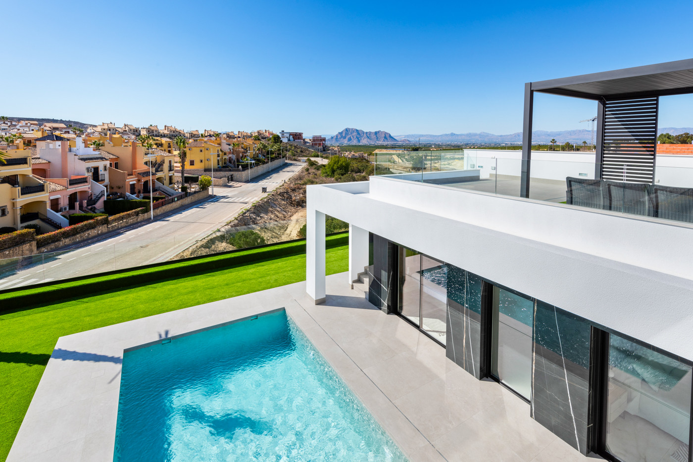 Villa in La Finca Golf (Ref: FINCAGOLF-SUN)