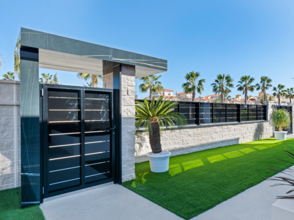 Villa in La Finca Golf (Ref: FINCAGOLF-SUN)