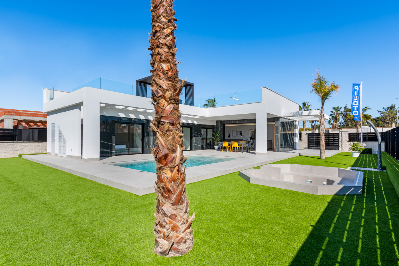 Villa in La Finca Golf (Ref: FINCAGOLF-SUN)