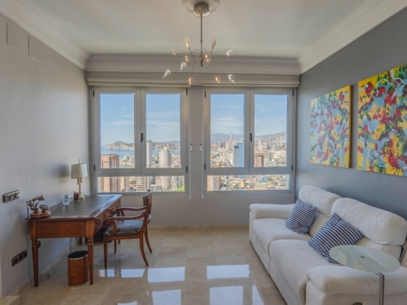 Apartment in Benidorm (Ref: DLF072)