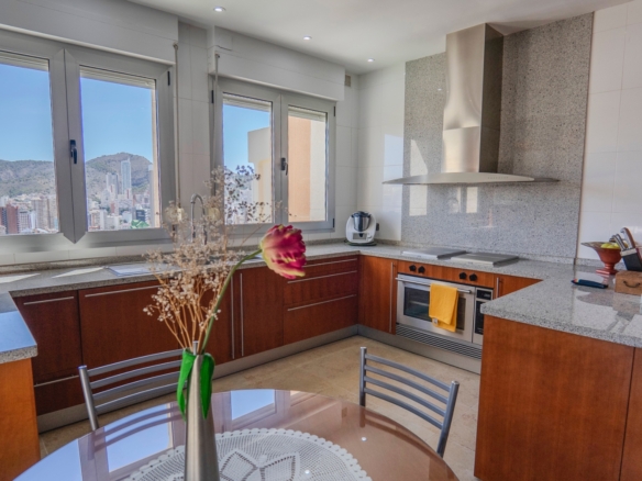 Apartment in Benidorm (Ref: DLF072)