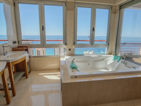 Apartment in Benidorm (Ref: DLF072)