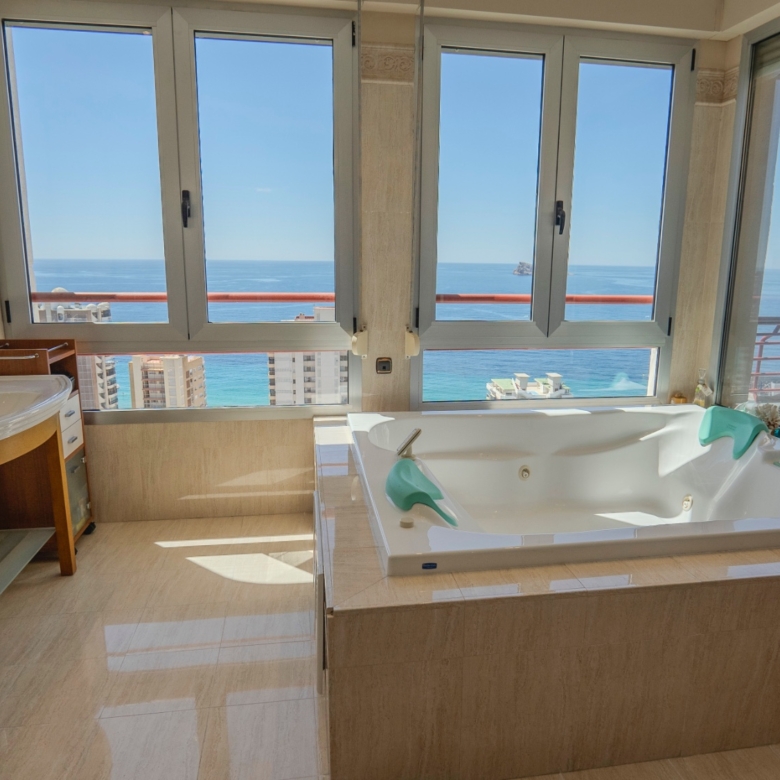 Apartment in Benidorm (Ref: DLF072)