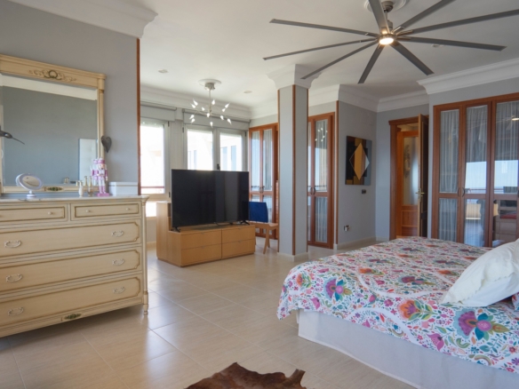 Apartment in Benidorm (Ref: DLF072)